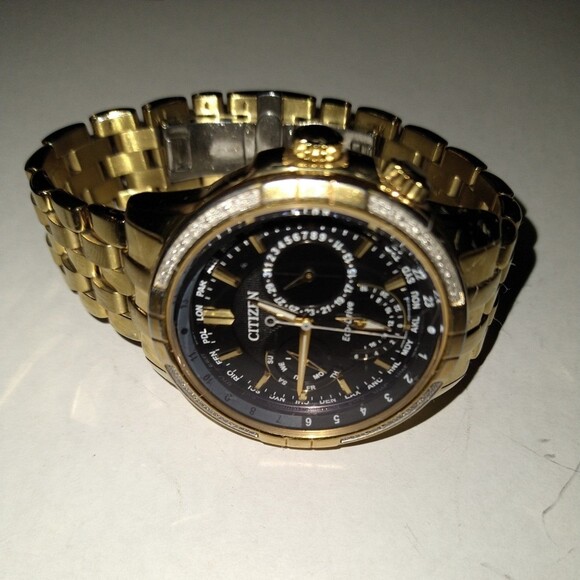 Citizen Calendrier Watch~Solar/Powered by Light! - Picture 2 of 7